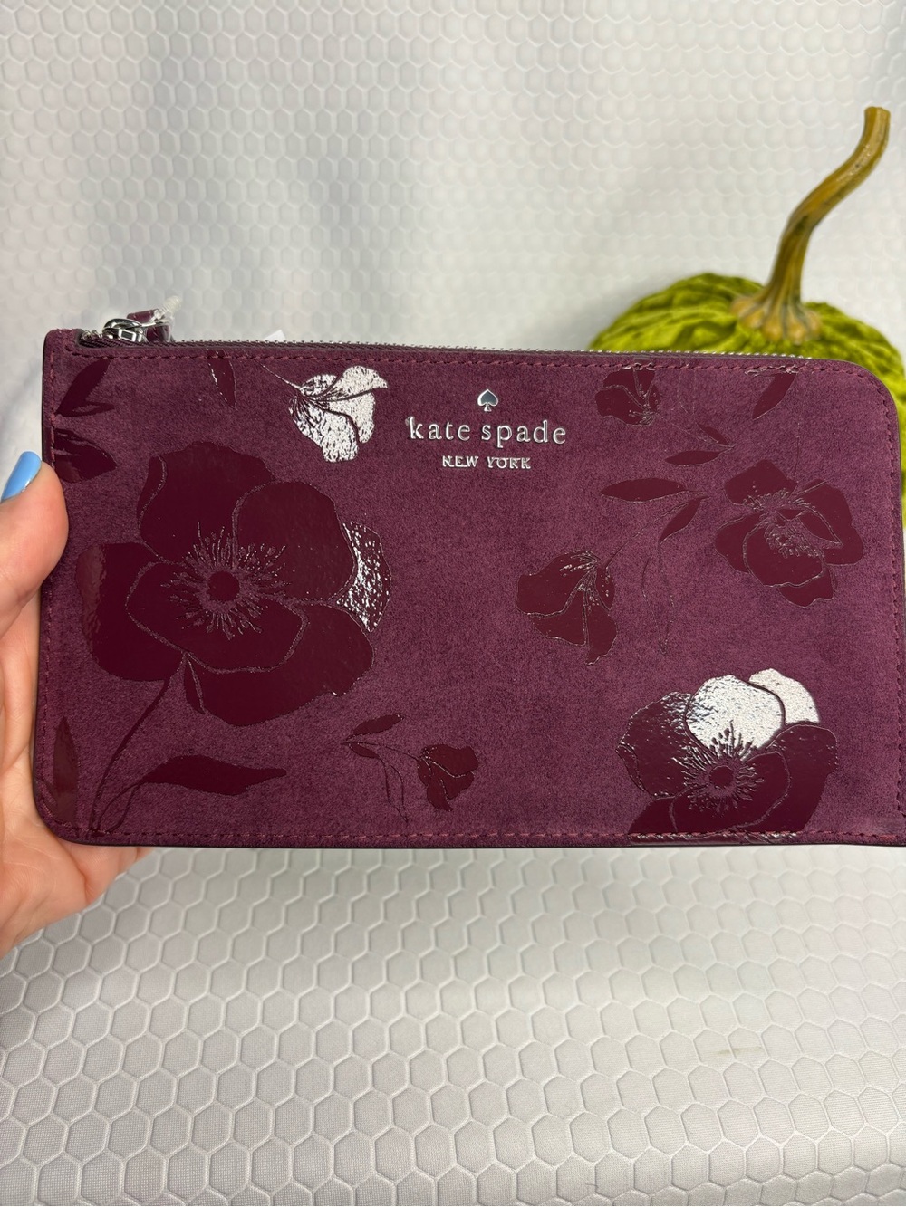 Kate Spade Floral Suede Wristlet Wallet and Kate Spade Earrings NWT - Picture 2 of 10